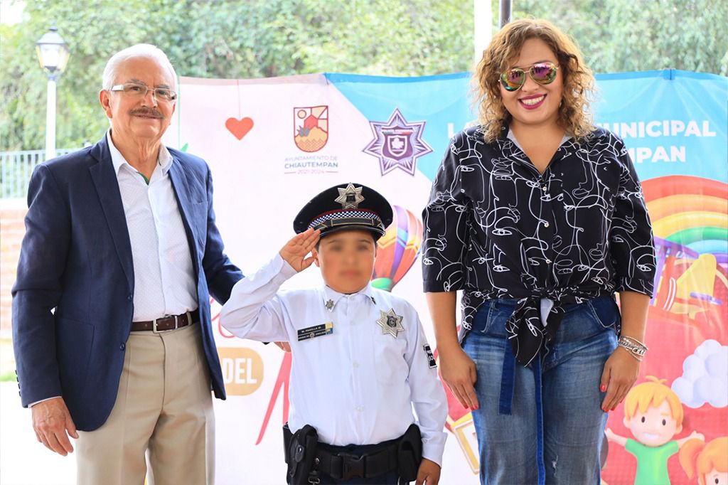 Por primera vez, Ayuntamiento de Chiautempan celebra a hijos e hijas de policías municipales
